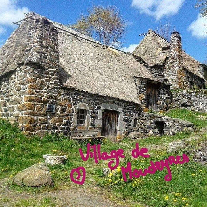 Une Coquille Sous L'Oreiller Le Puy-en-Velay Ngoại thất bức ảnh